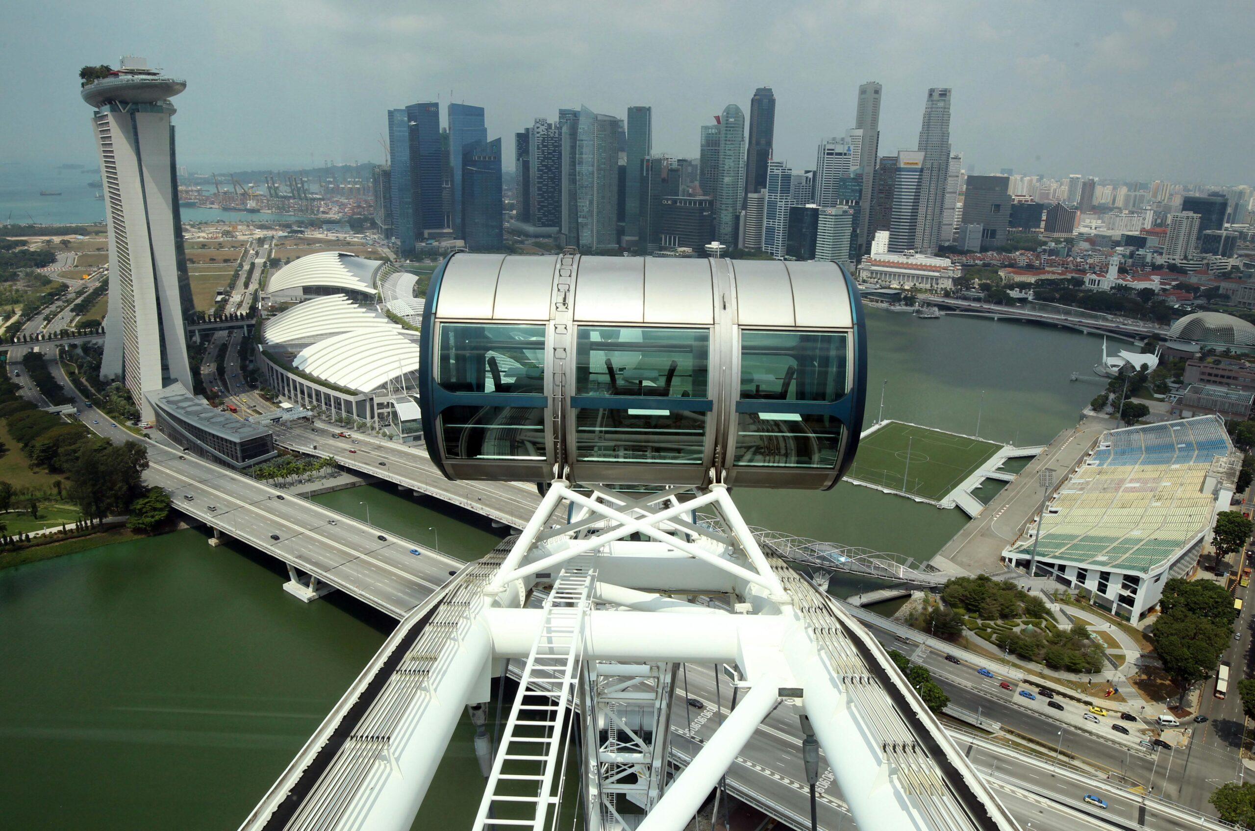 Image depicting diverse professionals collaborating in a modern office setting, symbolizing Singapore's business-friendly environment.